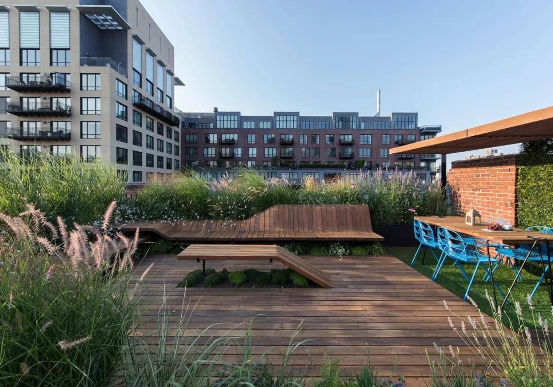 原创自然温馨的屋顶花园平台woodflow