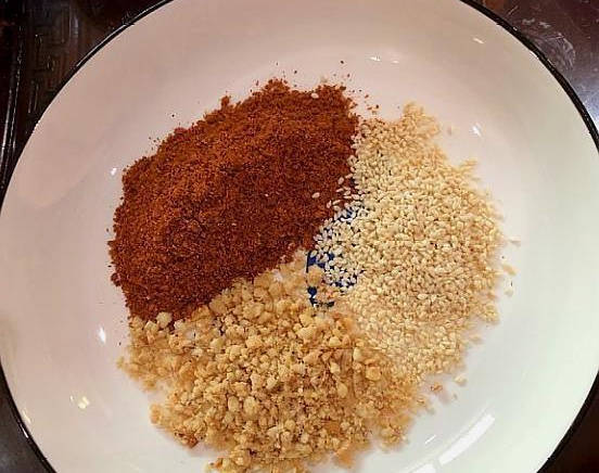想要烧烤味道好,"灵魂蘸料"少不了!最普通的食材,也能变美味