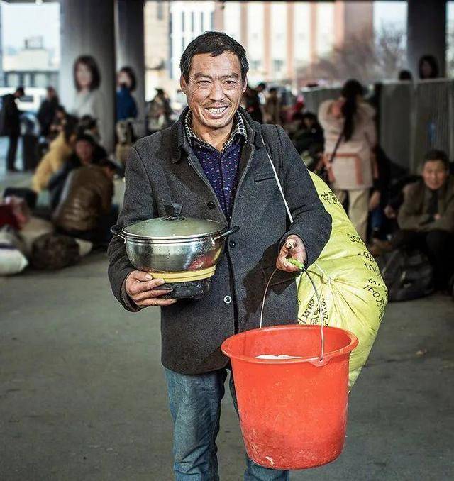 原创提桶跑路的桶里要放这些东西三和大神见了都直呼内行