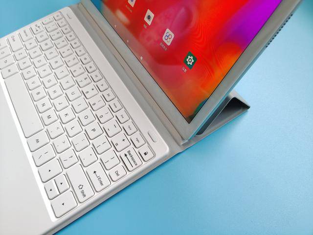 轻便携带提升工作效率酷比魔方xneo详细评测