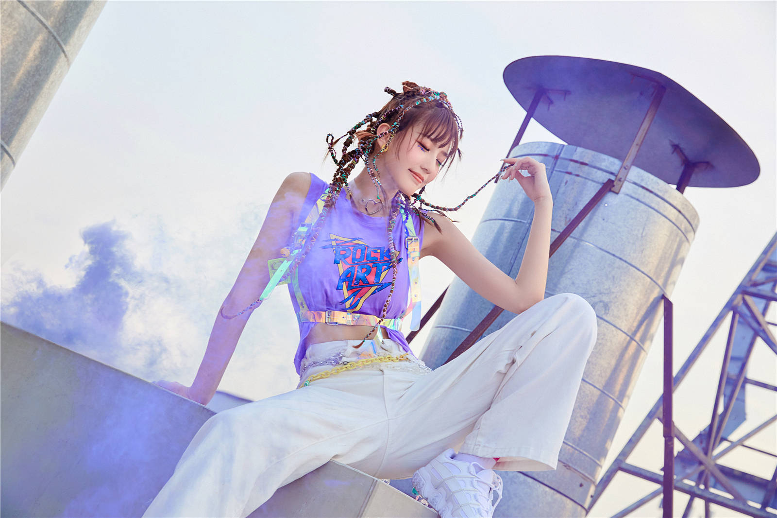 暌违三年再出新歌 朱主爱化身摇滚追梦青年