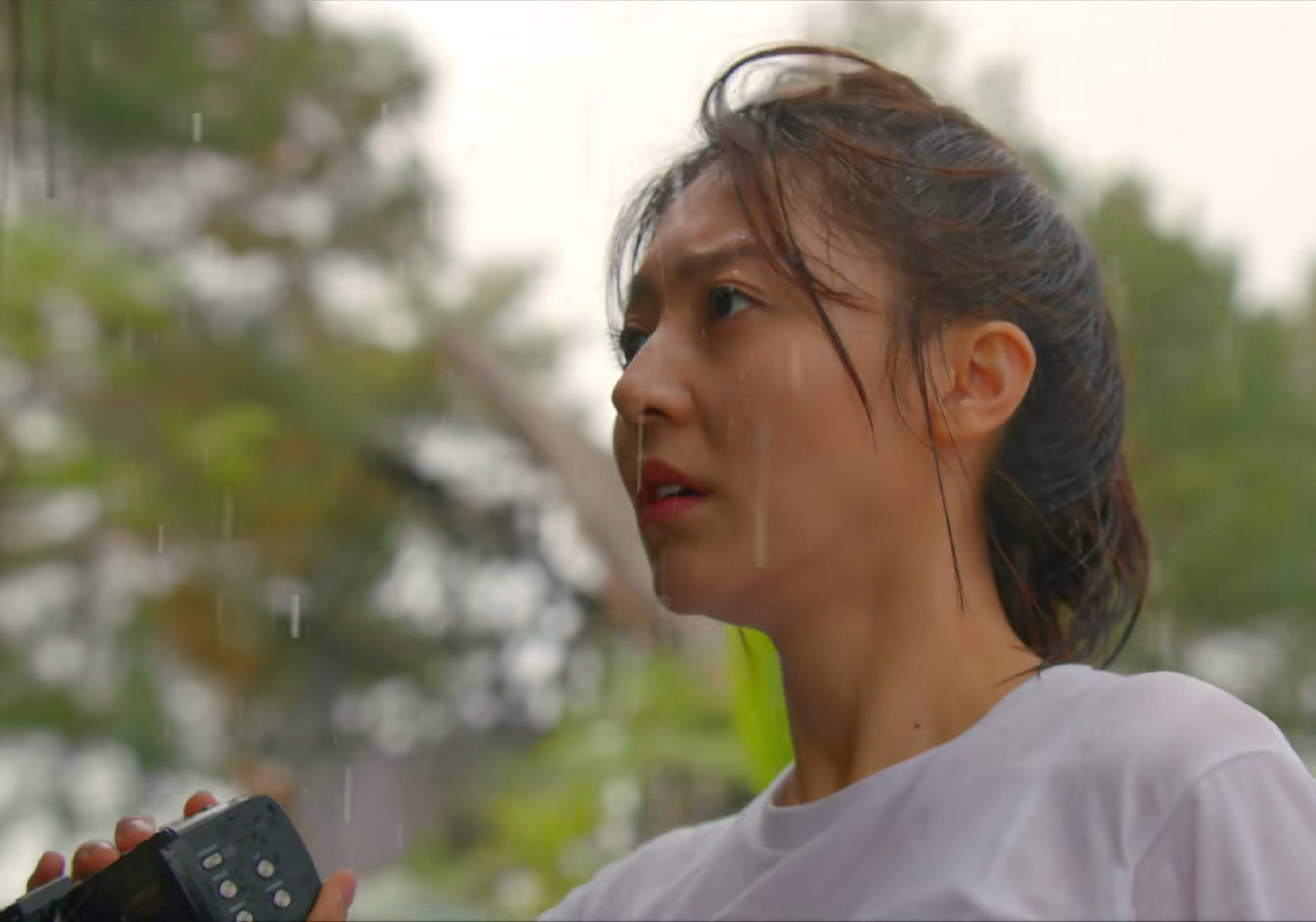 黑瞎子和哑女的互动越来越多,不由得让人想起早在《重启之极海听雷》