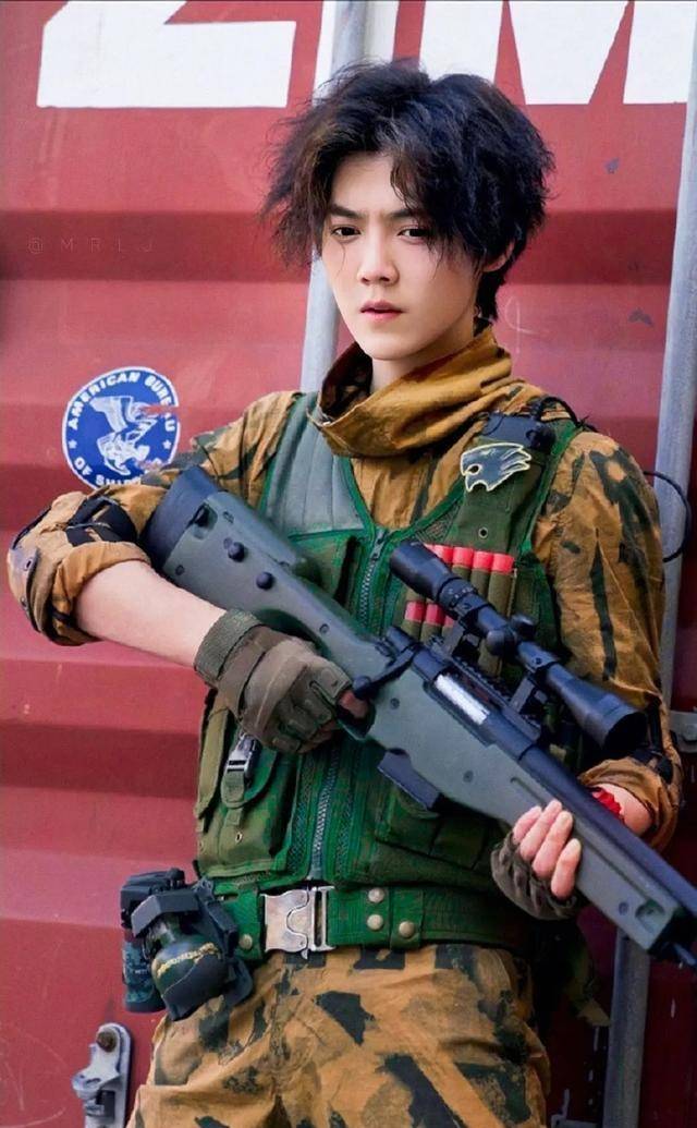 鹿晗,吴磊主演《穿越火线》首播,鹿晗演技逆风封盘,热血励志!