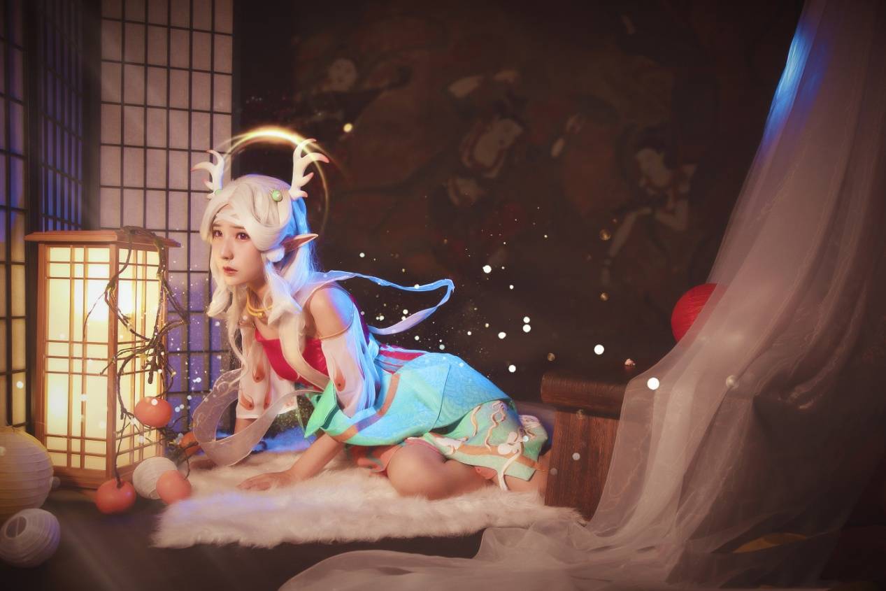 这只鹿叫长腿鹿瑶瑶公主cos赏析