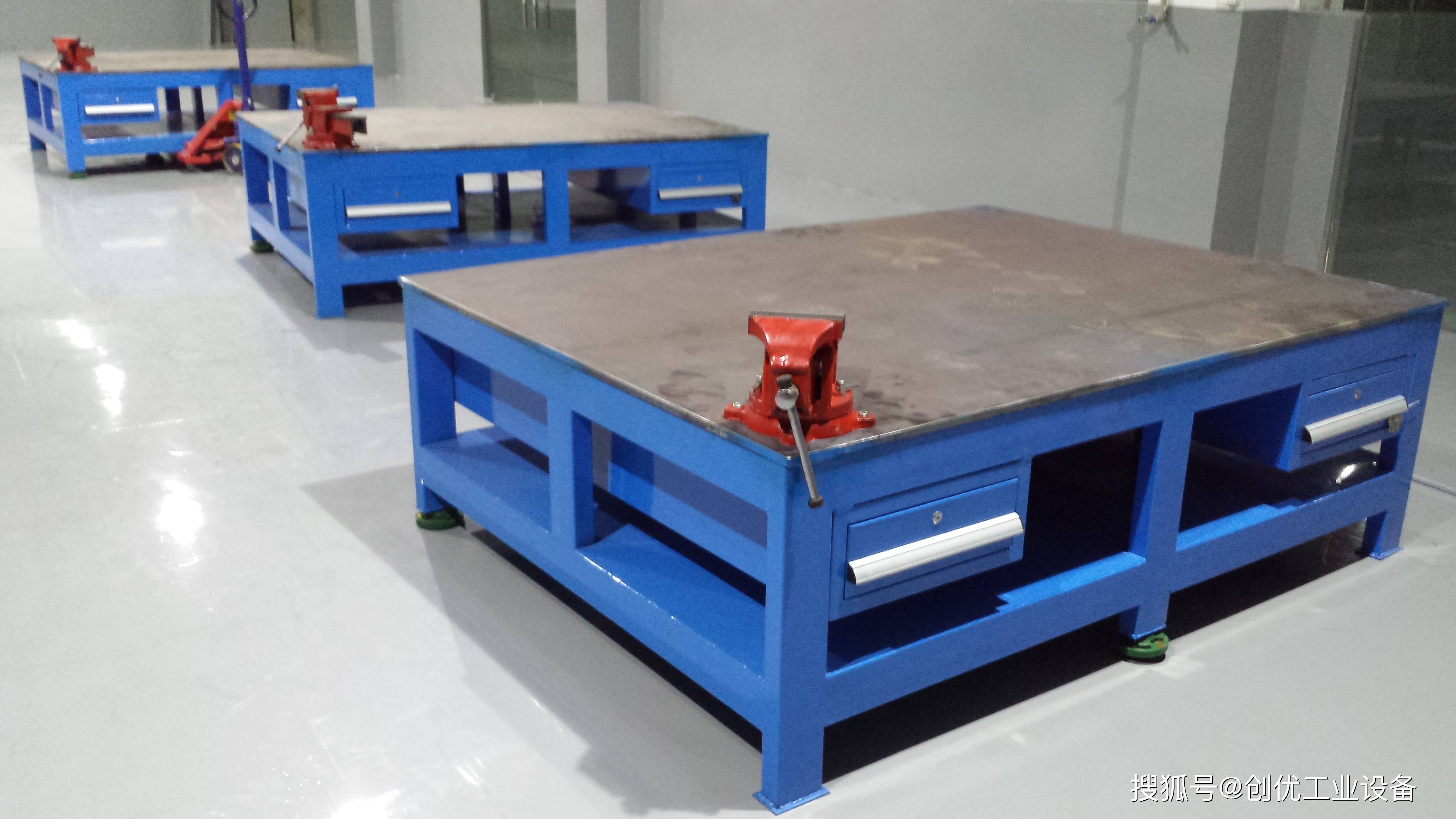 钳工台种类_钳工操作台_钳工装配台_钳工实训台