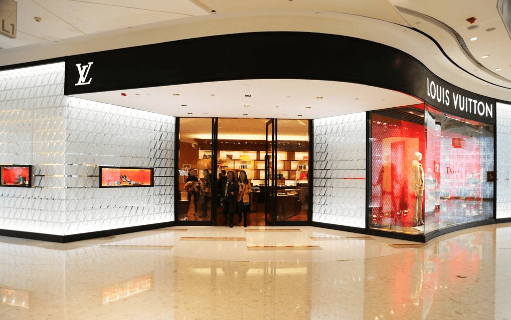 这些大牌的东西都是比较娇嫩的,不能放任不管的,现在就让阿美来给各