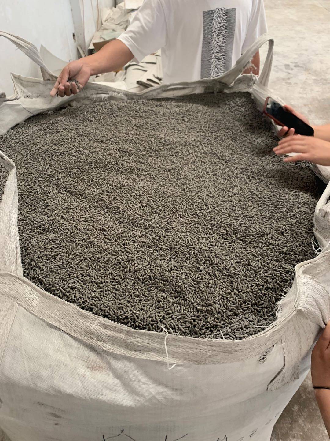 国产猫砂品质越来越好,曝光工厂来给你看