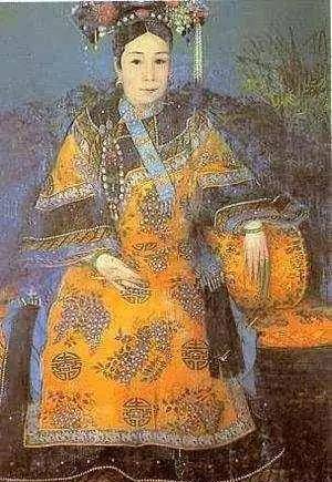 慈禧太后年轻时候的10张照片还是很漂亮的