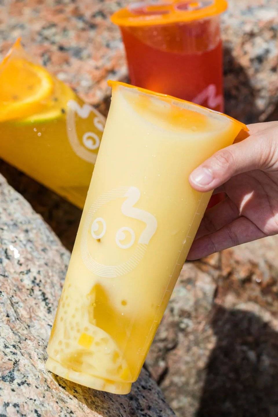 冰气十足 · 「 summertime happiness 」 01 "杨枝甘露摇摇冻" coco