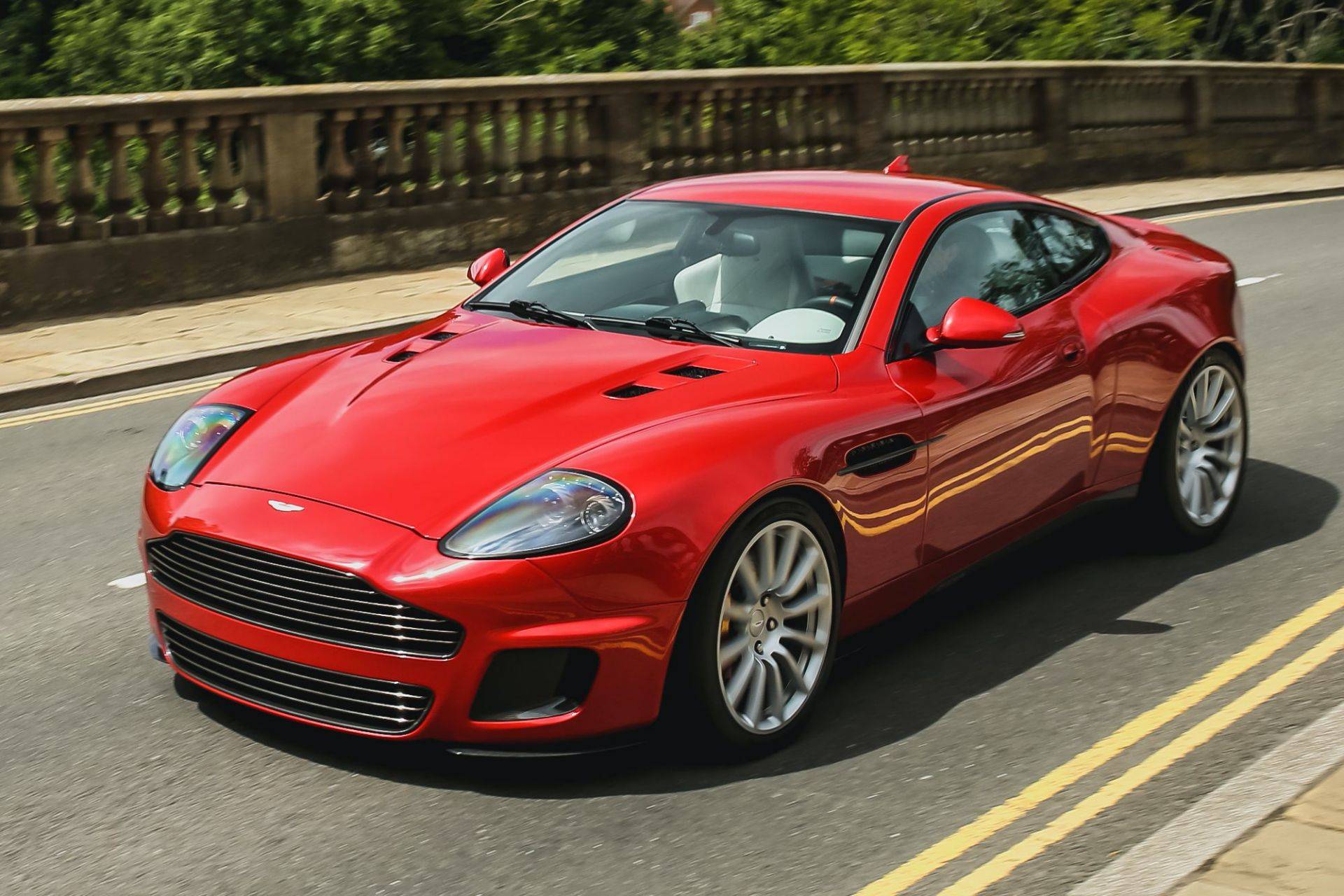 量身定制的阿斯顿马丁callumvanquish25正式发布限量25台