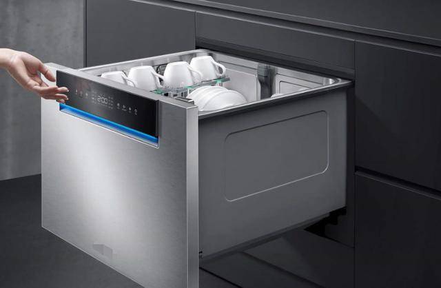 洗碗机就选有干态功能的,是洗碗机更是消毒柜,拒绝餐具二次污染