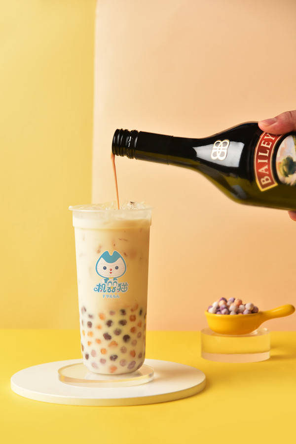 跨界茶饮比拼下,机器猫奶茶为何能够脱颖而出夺c位?