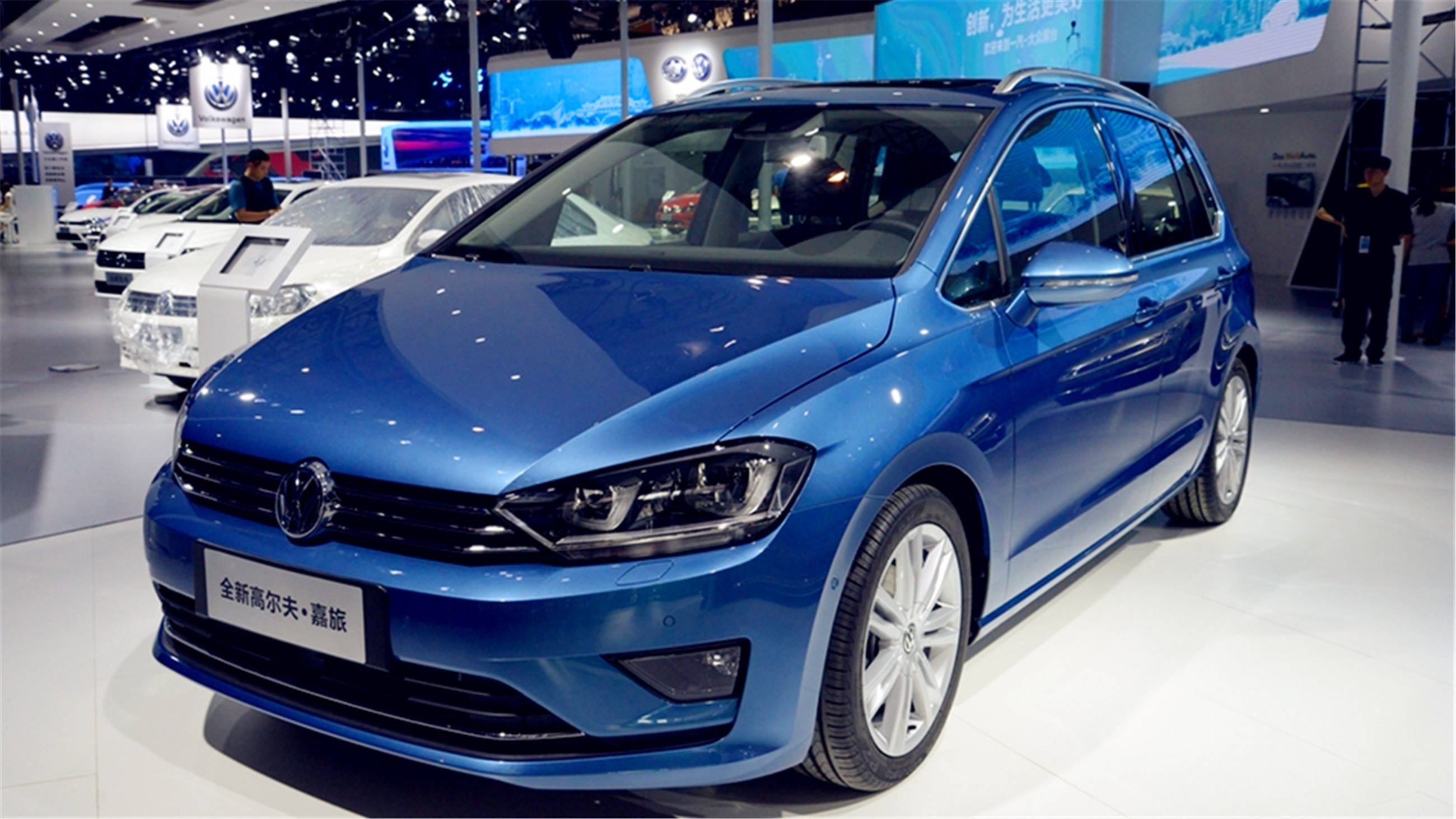 图集:探秘成都车展,大众展台的靓车都有哪些?