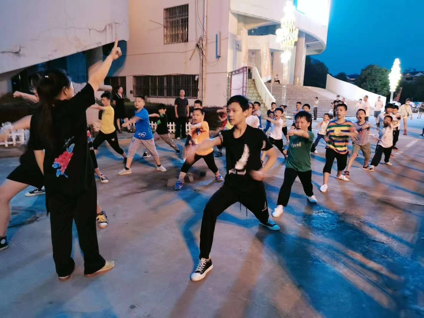 湖北黄梅非遗文化岳家拳:"武"动鄂东城乡大舞台