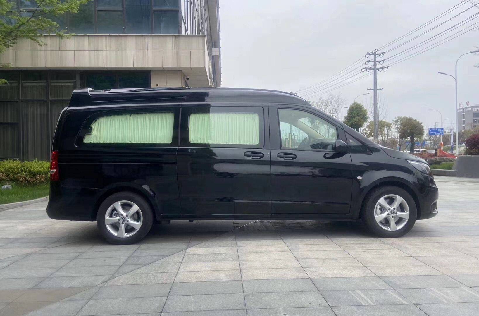 2020款奔驰斯宾特柴油四驱商旅款客户私人定制款