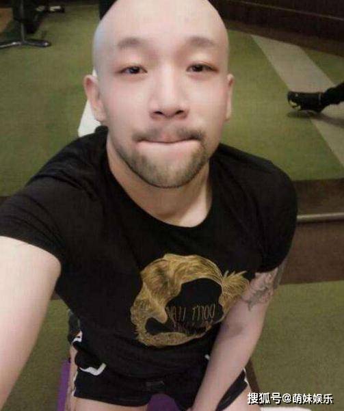 原创参加好声音爆红吸毒自毁前程出狱5年后成网络乞丐