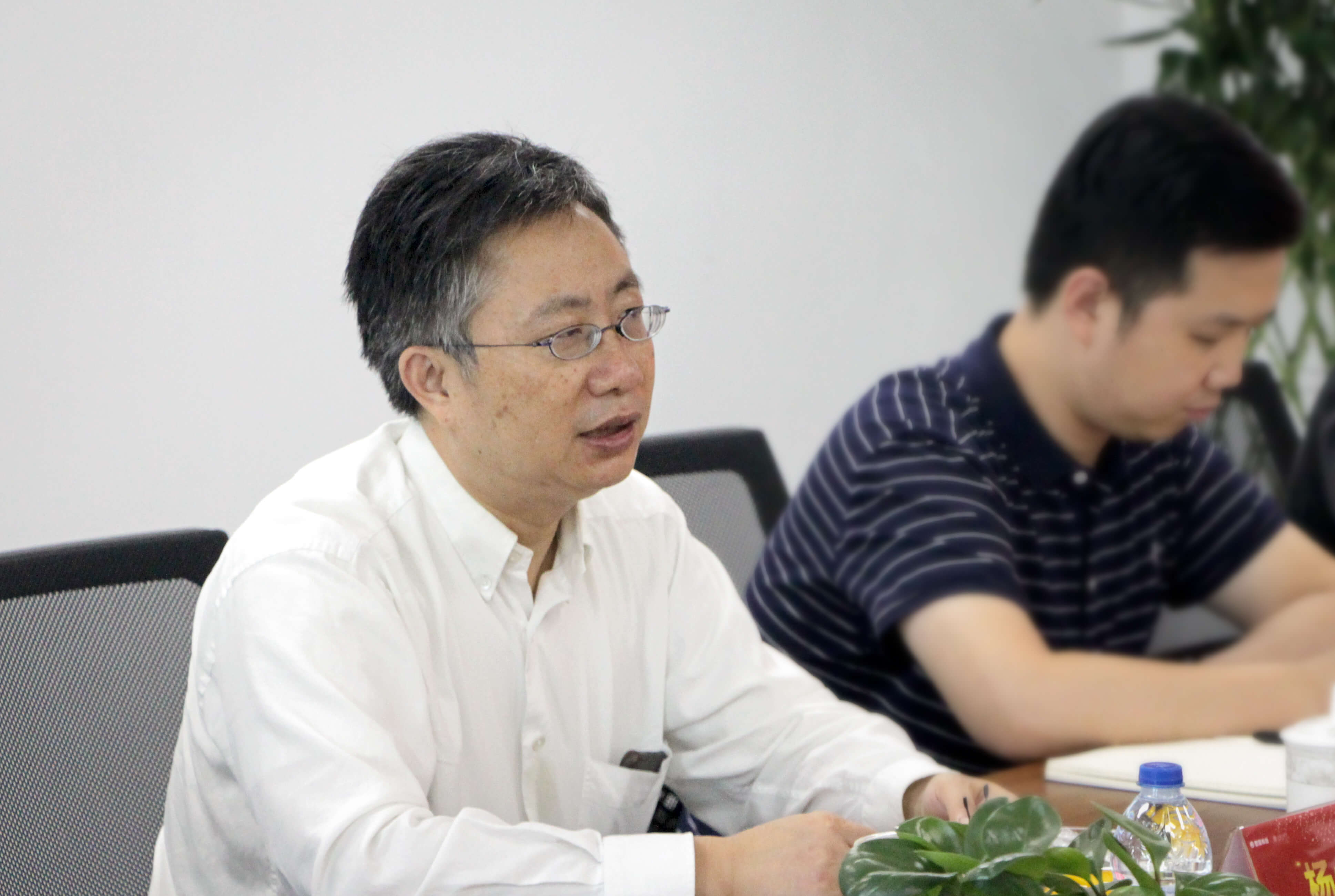 上海交通大学人工智能研究院领导一行莅临思贤科技调研指导_杨小康