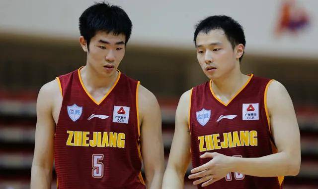 原创沈梓捷顾全李慕豪全不打,还有3人砍20 ,深圳队下赛季可期?