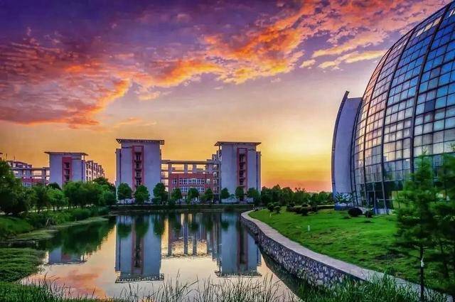 谈谈,武汉纺织大学好不好,怎么样_高校