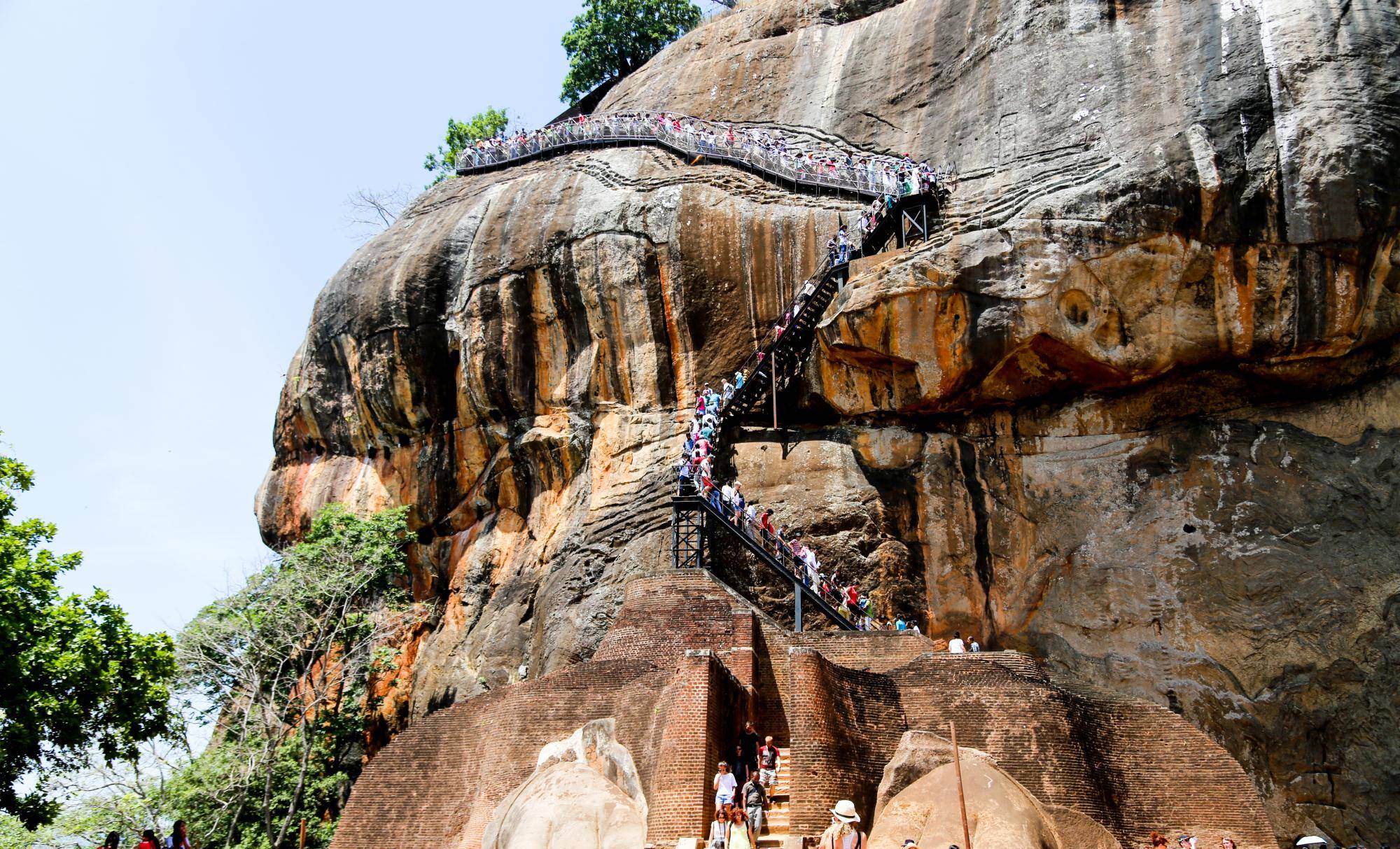 全球最佳旅游国家之首神秘的斯里兰卡狮子岩为世界第八大奇迹