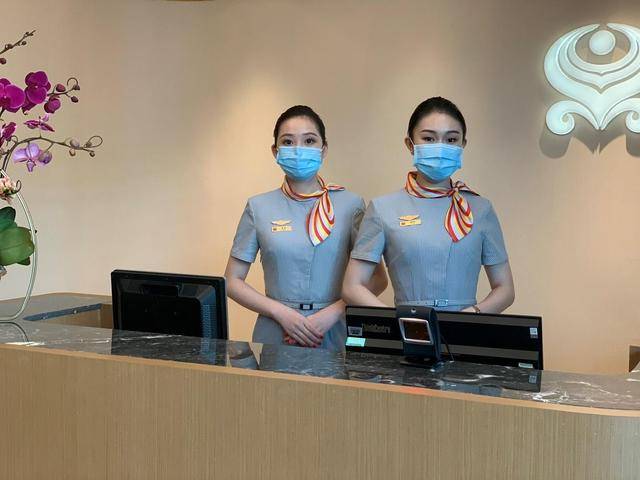 附图1:海航广州国内贵宾室"海翼轩"欢迎旅客