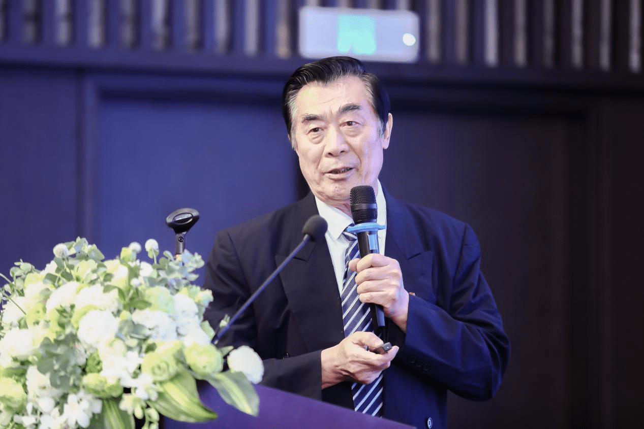 图/联合国国际生态生命安全科学院院士黄正明发表主旨演讲