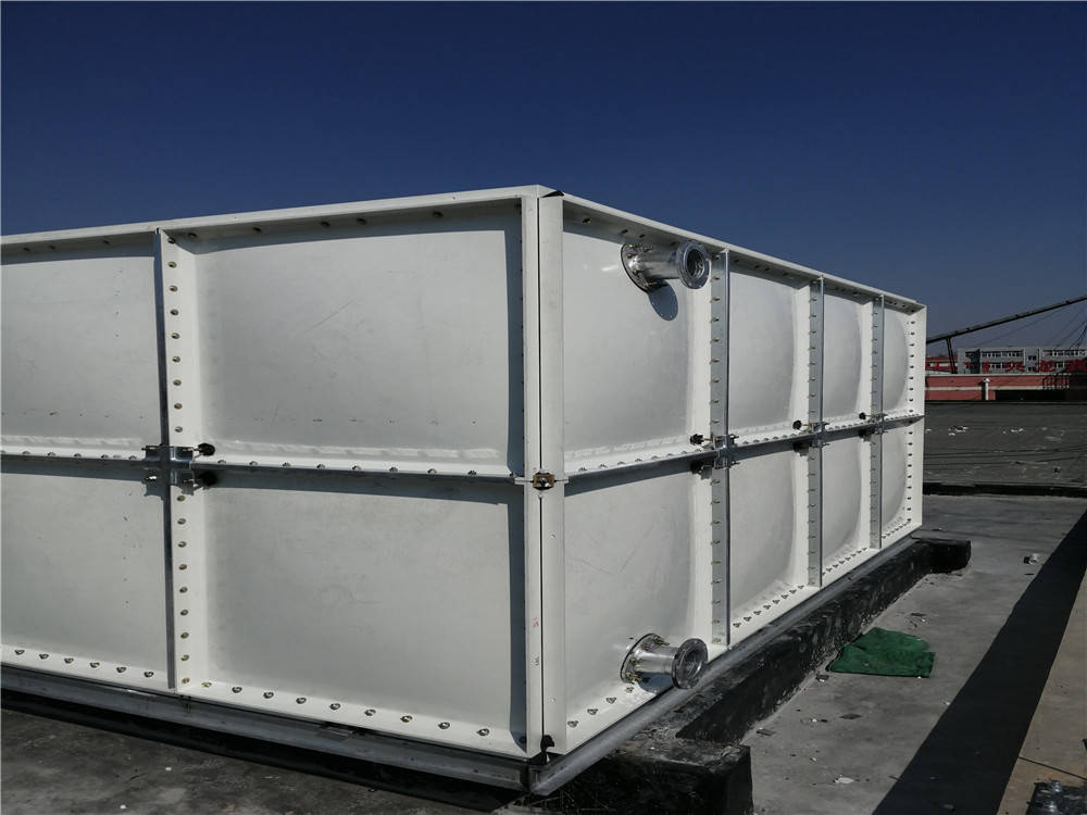 玻璃钢水箱原料的特点