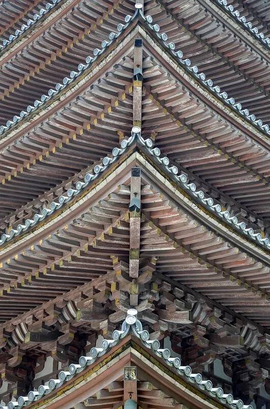 日本列岛十二世纪前的十一座木塔