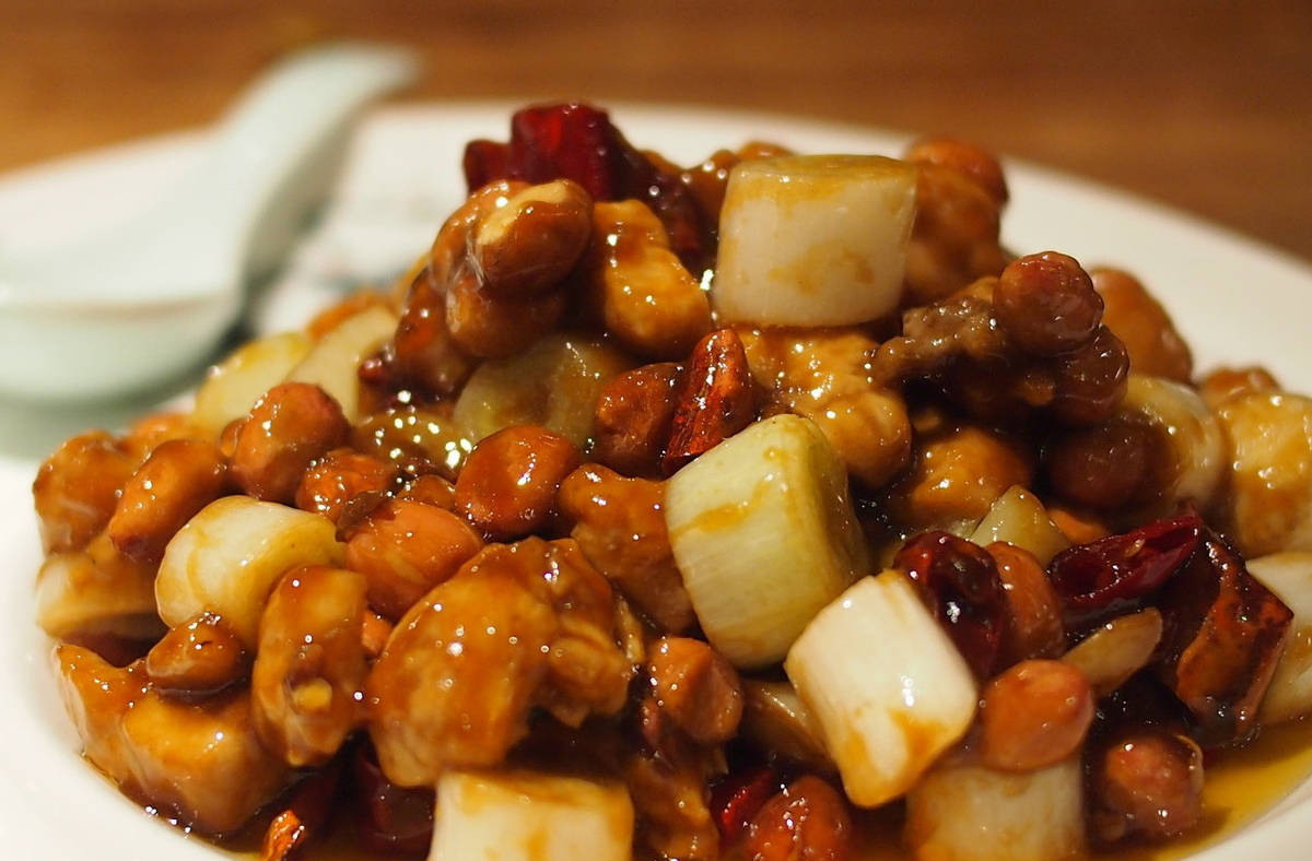 酱爆肉丁,香甜软嫩超下饭,吃完舔盘的家常菜,做法简单的便当菜