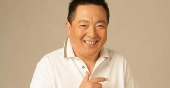 董浩曾是央视主持人,36岁被下病危通知书,如今64岁在农村吃面条!