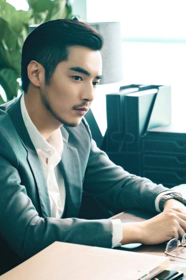 接棒李现成七月男友爱情公寓展博之后金世佳在做什么