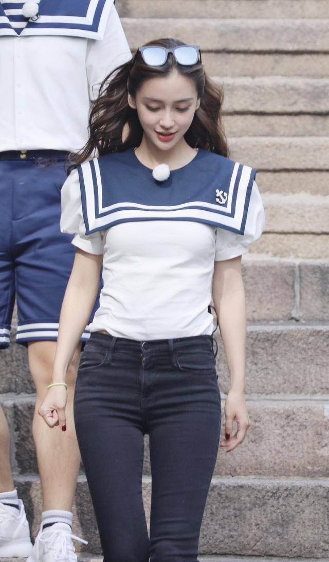 angelababy穿水手服,让人忍不住想多看两眼