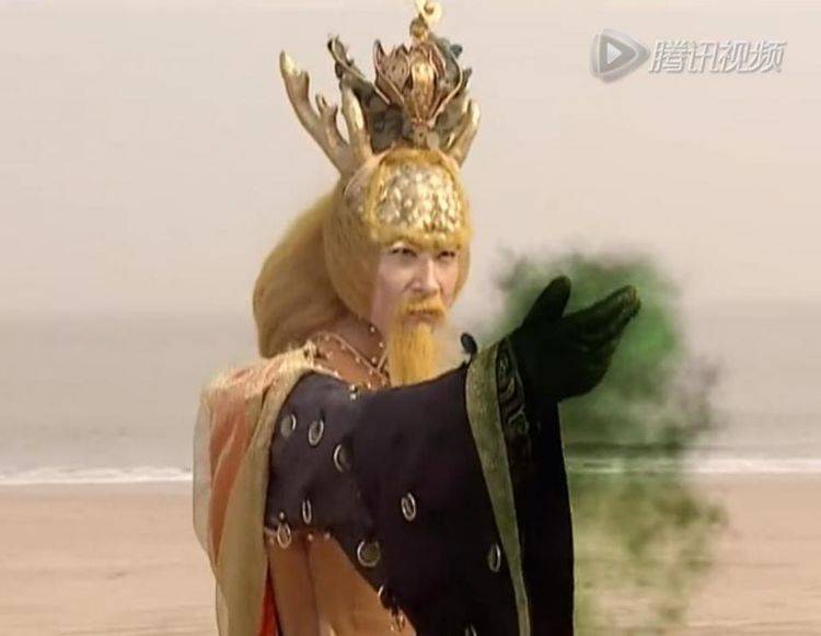 但是玉帝为了采摘东海之上的灵药派遣八仙前去采摘,惹怒了龙王.