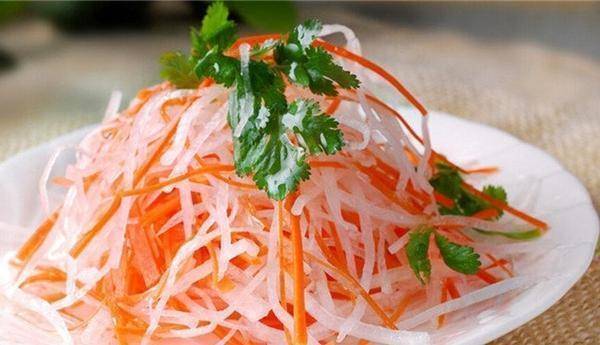 美食严选:香菜拌萝卜丝,微波香辣虾,香菇炒豌豆,清蒸藕丸的做法_食材