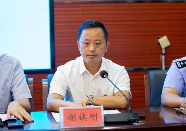 花垣县召开2020年秋季城区义务教育学校招生入学工作新闻发布会