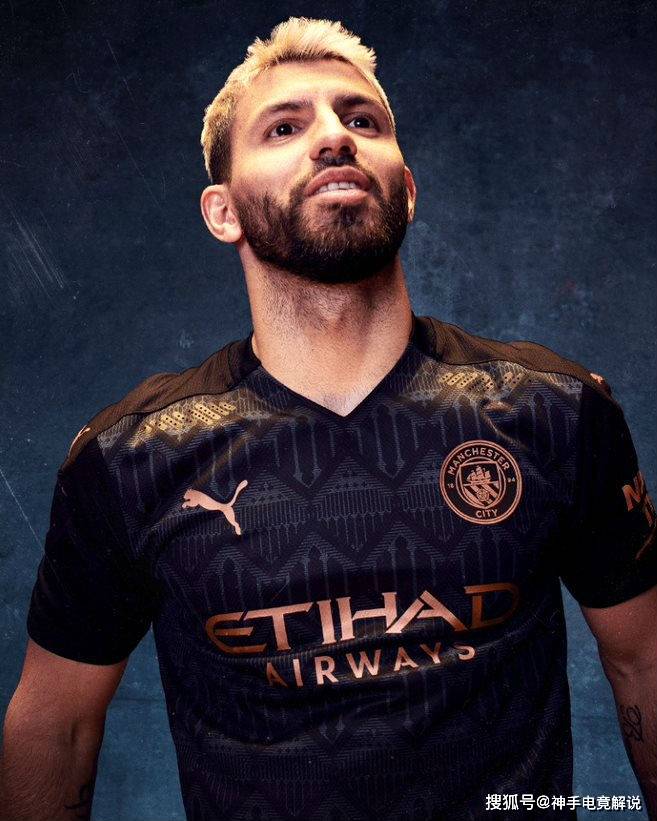 灵感来自于曼市凯瑟菲尔德区标注性的运河和建筑,历史上为曼市工业