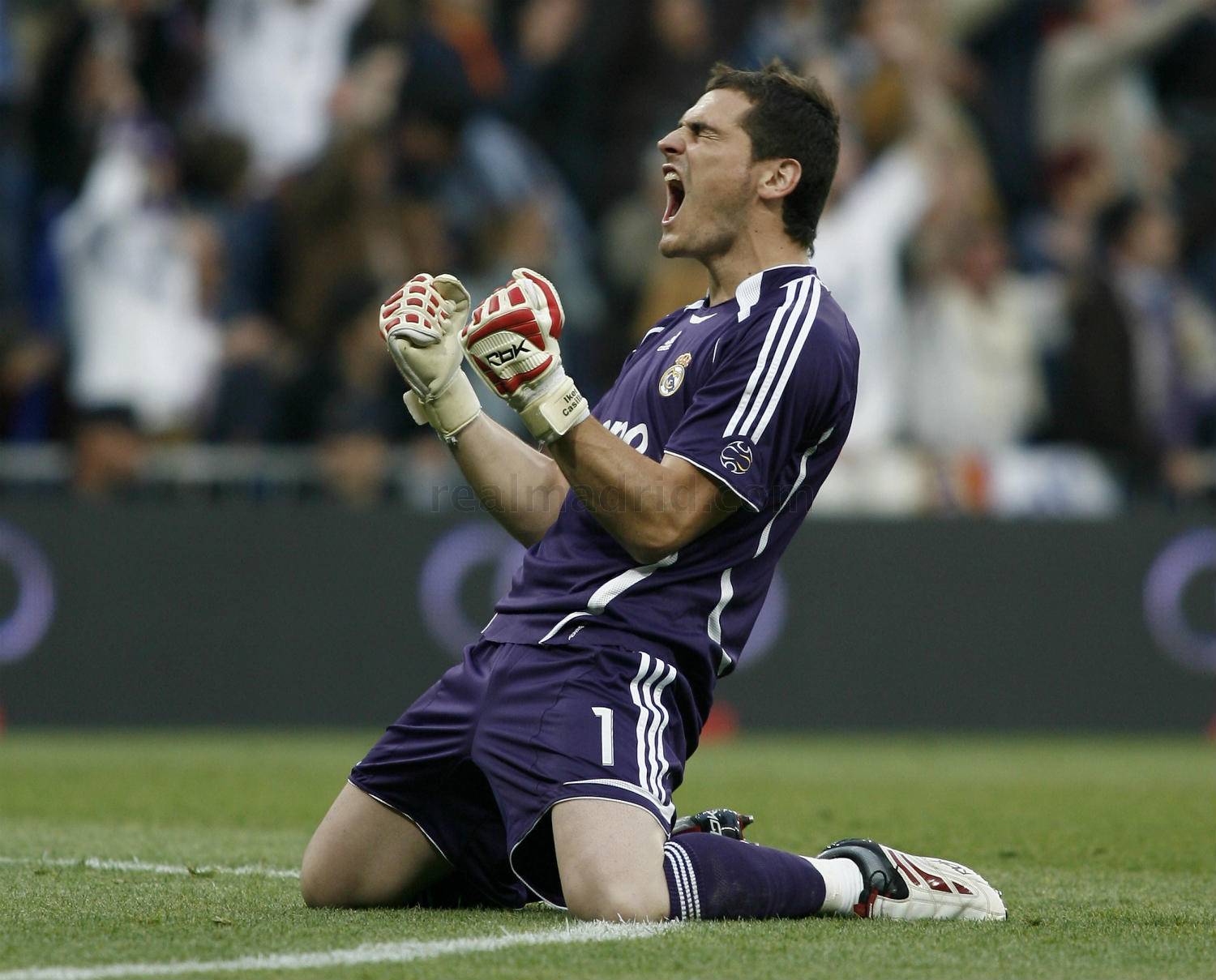 卡西生涯回顾:皇马西班牙双料队长 冠军收藏家