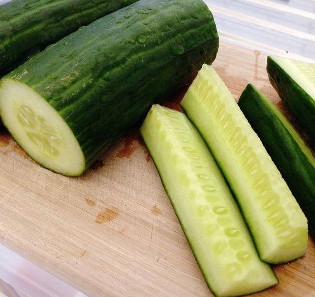 原创最家常「负卡路里食物」,无痛又零负担的「小黄瓜减肥法」