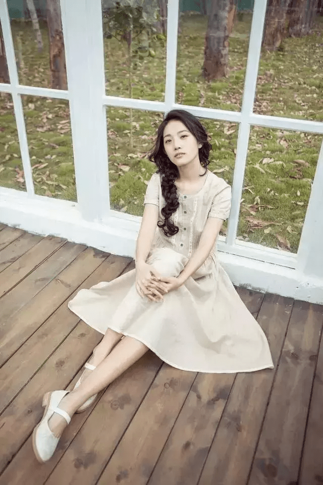 拍人像坐姿这样摆!拍出来都很美