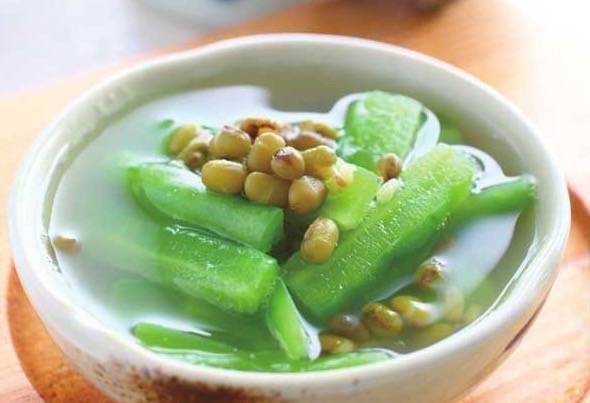 夏天天热胃口不好,这6道消暑汤滋补又美味,大人小孩都特爱喝