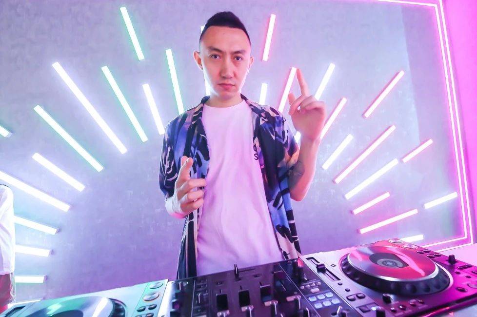 (中国最具影响力的冠军dj,中国历史上唯一连续三年 的dmc冠军dj wordy