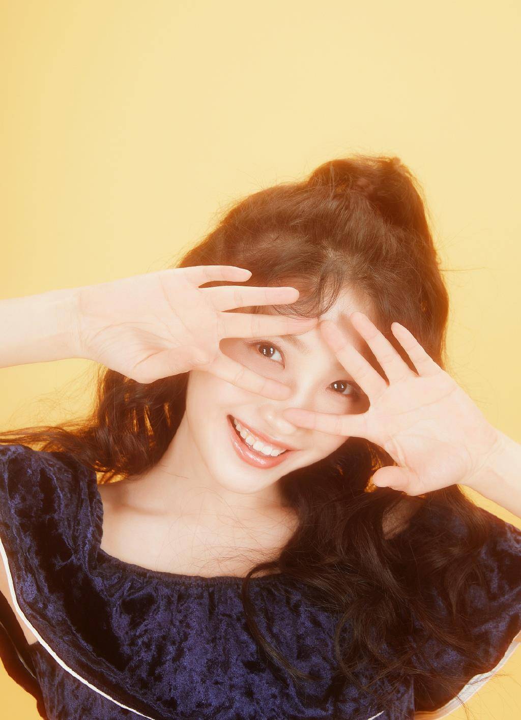 高颜值美女许梦圆清甜性感写真