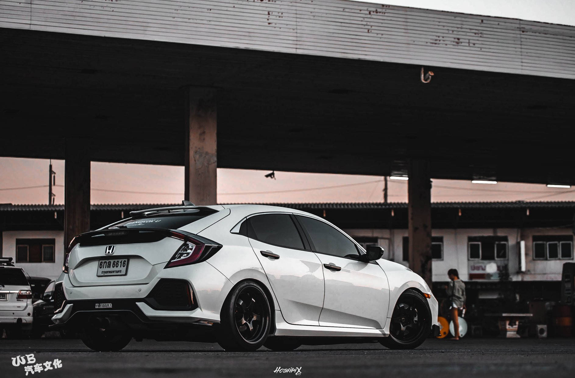 请鉴赏泰仔改装的两厢思域67