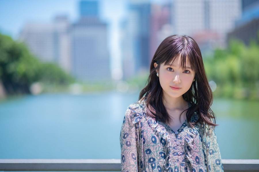 原创东宝灰姑娘冠军19岁新生代女演员福本莉子甜美笑容超治愈
