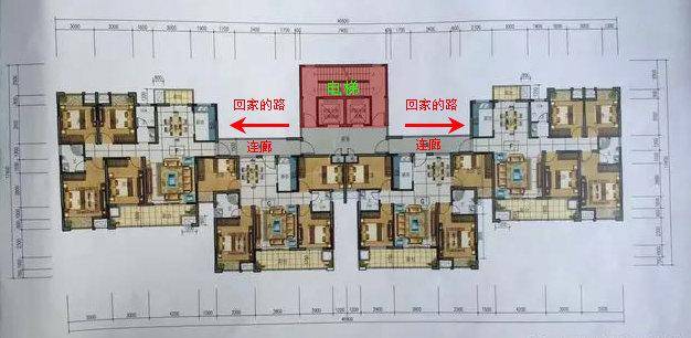 先来看下带连廊的总平面图↓↓↓带连廊的户型除了安全隐患,还有不少