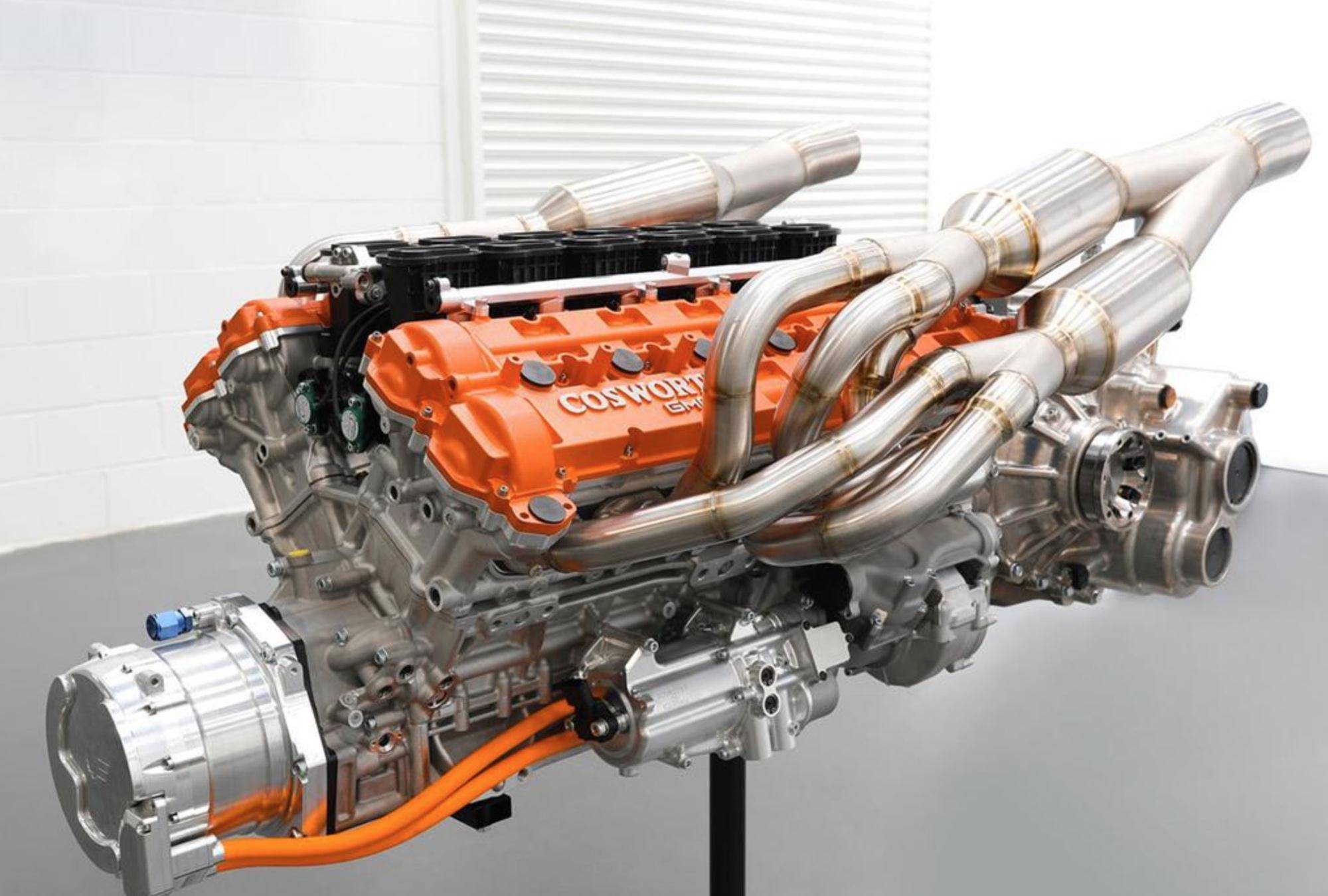 0l v12发动机只有区区的654匹马力,峰值扭矩466牛米,没有上千匹的马力