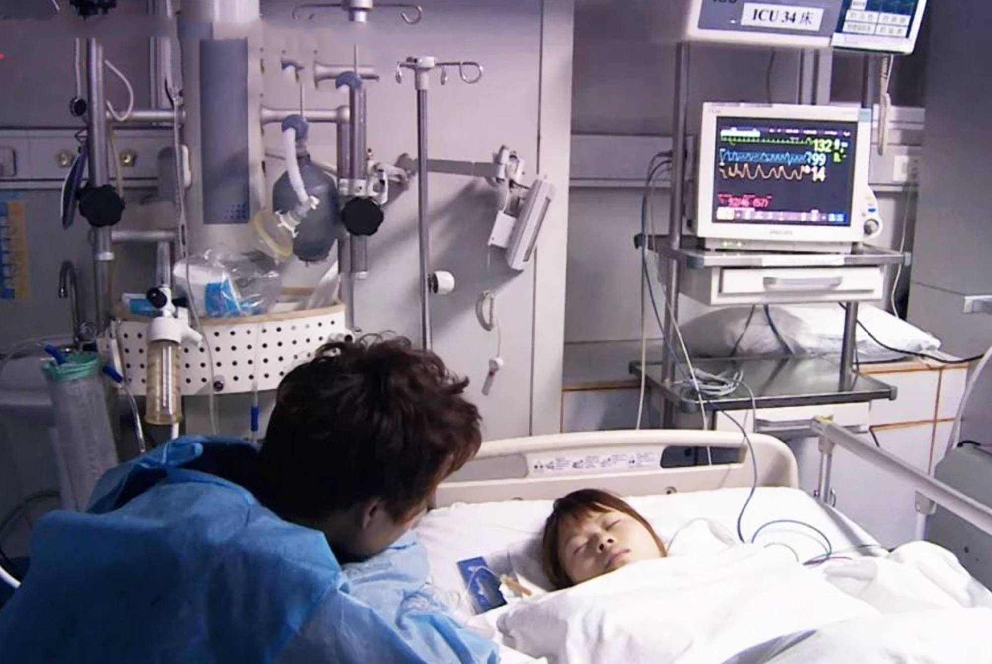 原创产科纪录片生门比顺产疼百倍的胎盘滞留遇上就是一生阴影