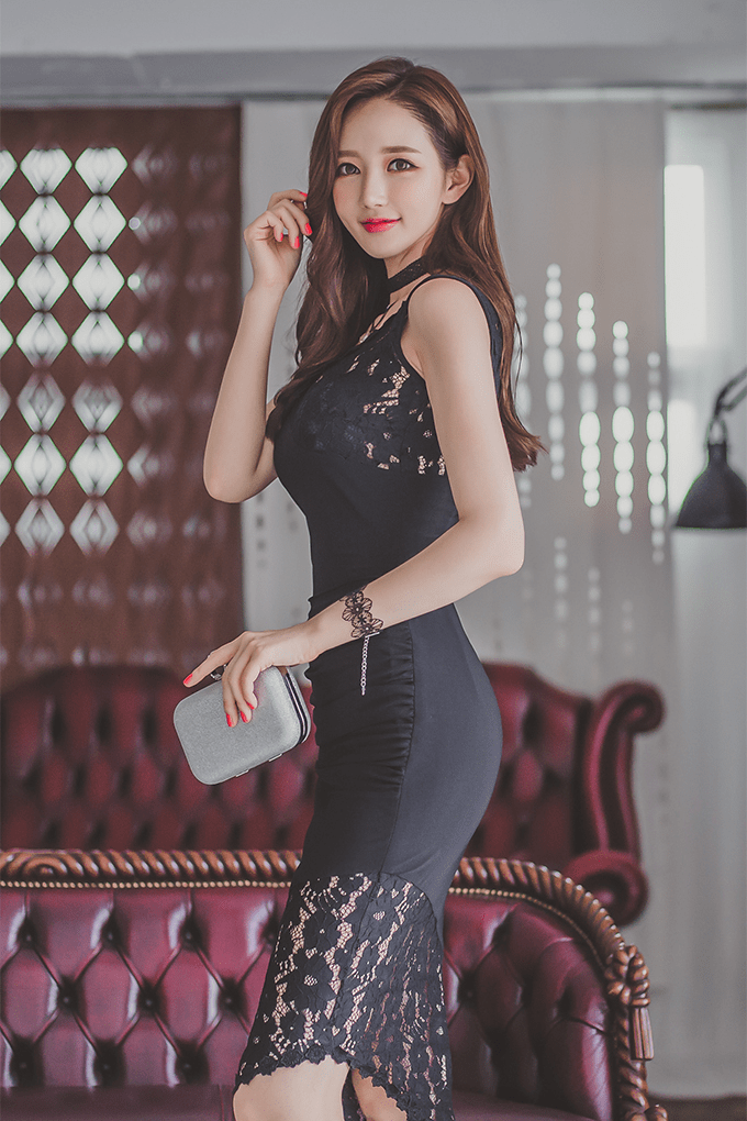 1/ 12 韩国模特李妍静