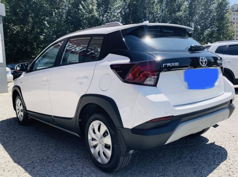 现在这个级别车型销量最好的竟然是致炫,我感觉这车比本田飞度还难看.