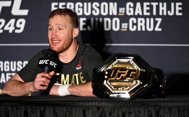 平头哥恫吓小鹰:我要把他带进死亡区域,创造出车祸现场般的惨案